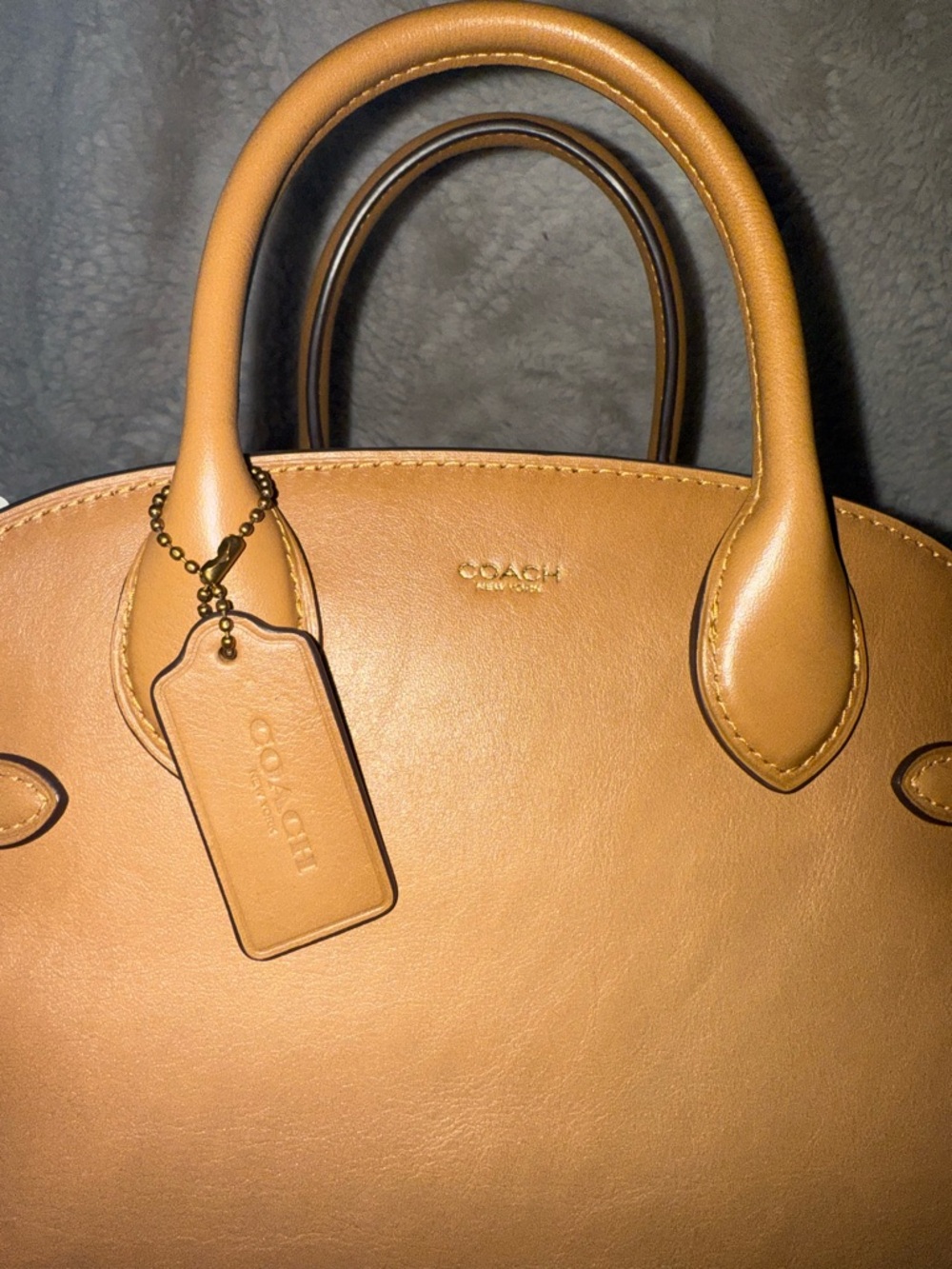 Coach Empire 28 Honey Brown, excellent condition - Picture 5 of 12